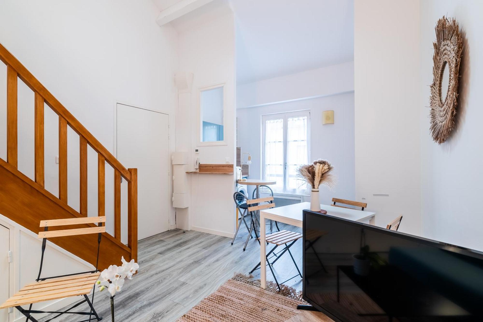 Mon - Gare De - Duplex 2 - Parking En Supp *